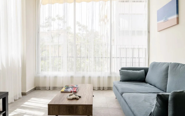 Brand New 2Bd in an Excellent Location