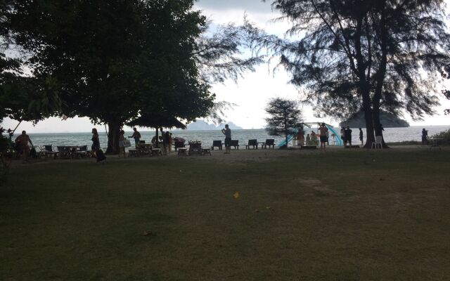 PAN Beachfront Resort Krabi