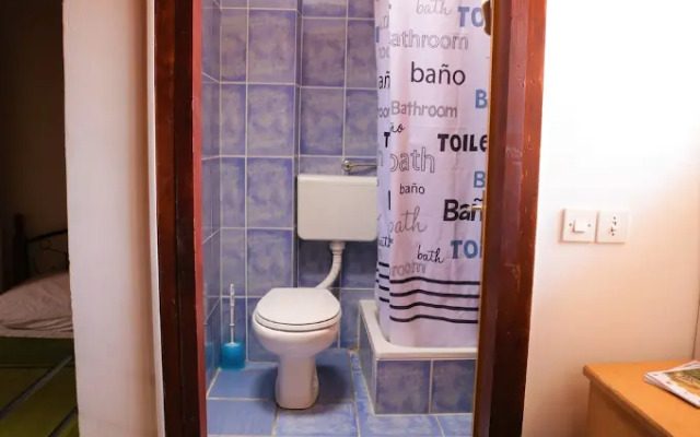 Alma Hostel 2