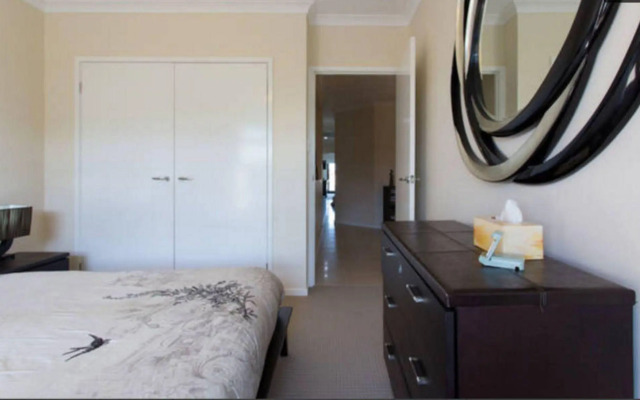 Bella Vista of Raby Bay Bed & Breakfast