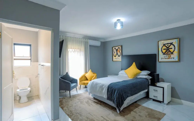 Adinkra Boutique Hotel