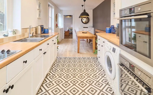 Host Stay Roper Road Villa