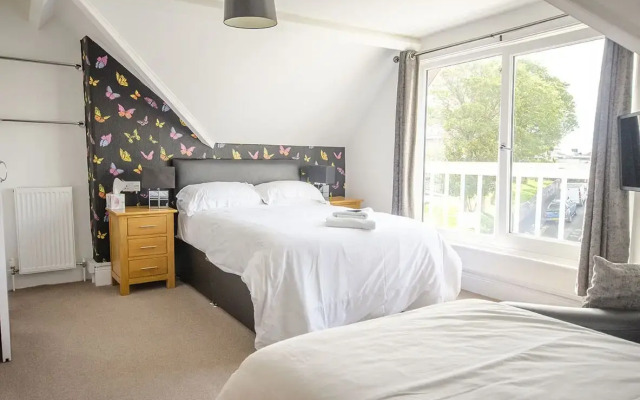 Headlands Guest House