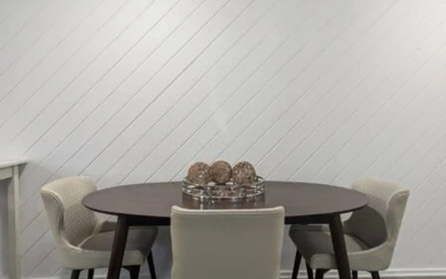 Pool Parking 2 Bedroom Retreat Sleeps 5