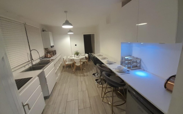 3-bed House in London Self-contained in Ladywell