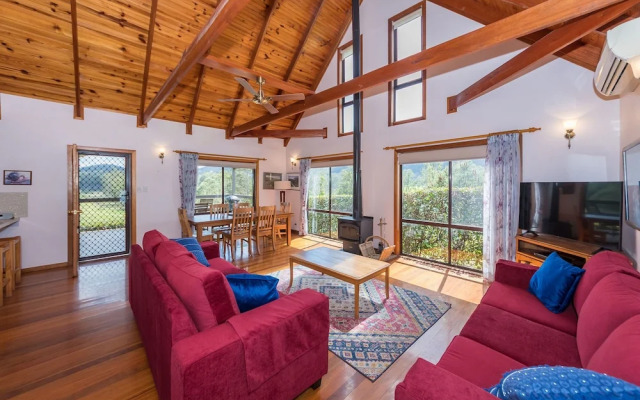 Clarendon Forest Retreat