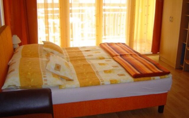 Orel Residence