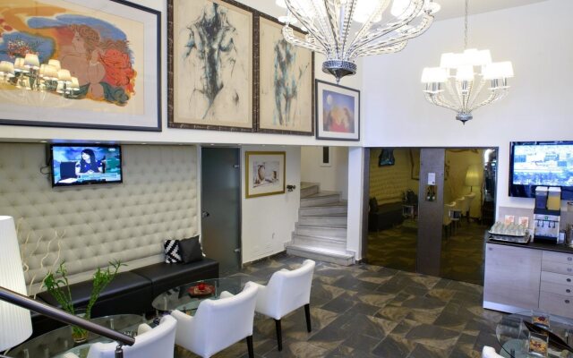 Piraeus City Hotel