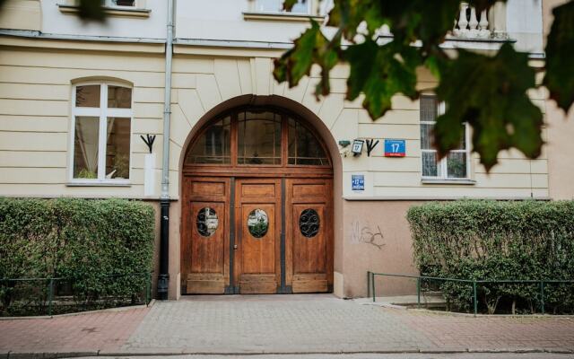 Green Wood Apartment Stara Ochota, 6th floor - no lift