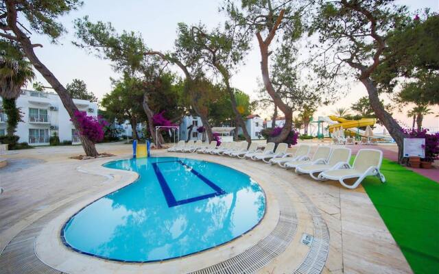 Loxia Comfort Resort Kemer