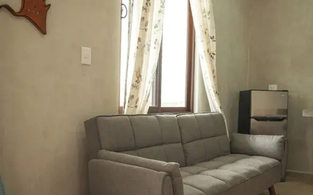 LaFamilia Casa and Suites