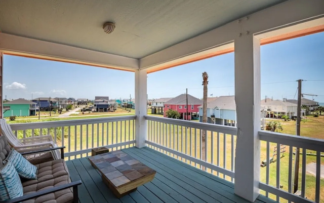 Selah 3 Bedroom Home by RedAwning