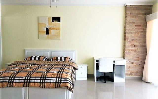 "1 Bedroom Apartment at View Talay 5"