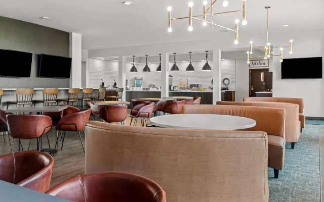 Best Western Plus Winkler