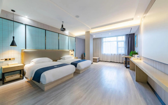 Juduo Tianwaitian Boutique Hotel (Baota Park Branch)