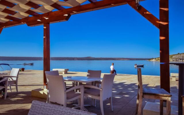 Apartment Škroćo Maslenica 30334