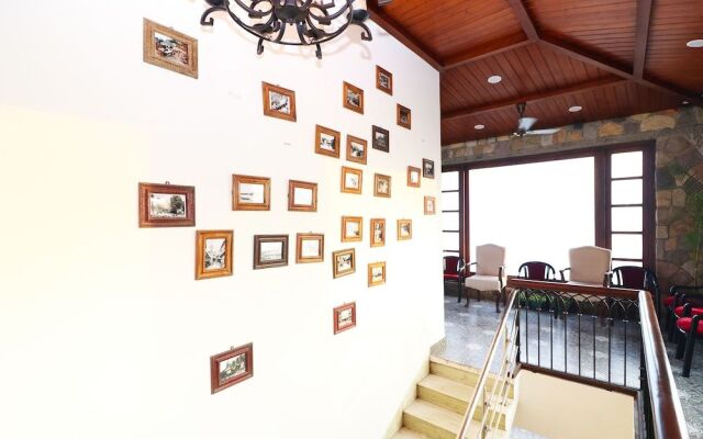 OYO 16063 Hotel Grand Valley