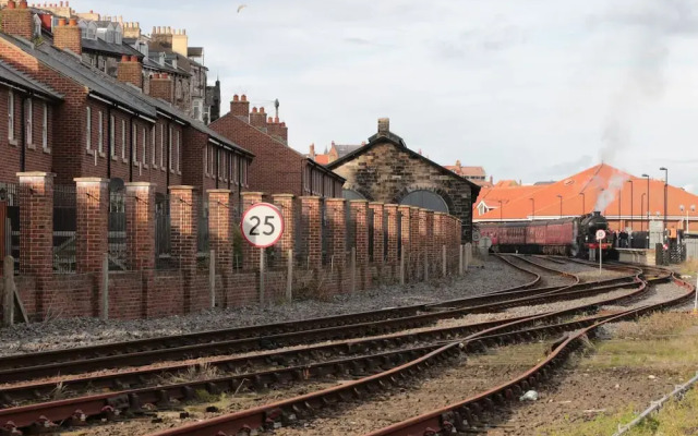 Rails End