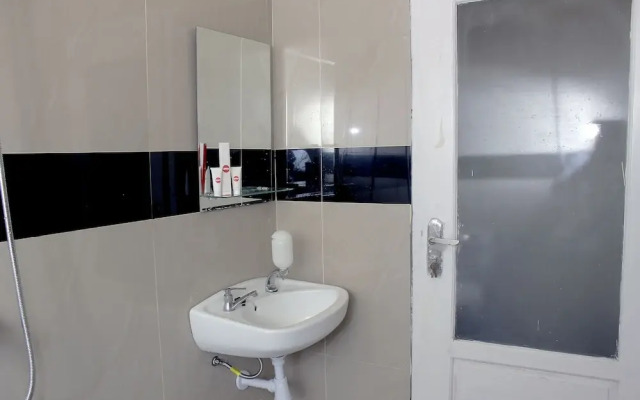 OYO 783 Grand Mentari Guest House