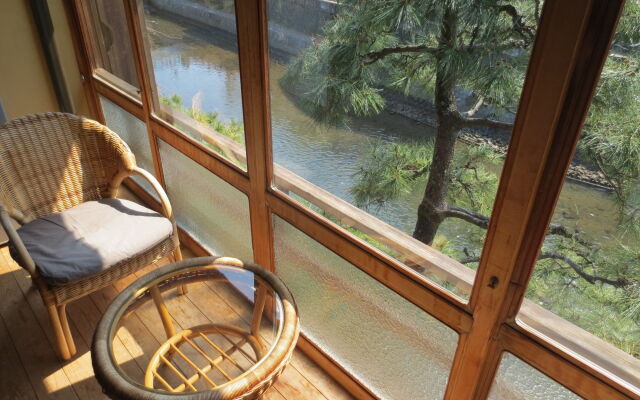 Historical Ryokan Hostel Ks House Ito Onsen