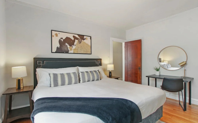 Prime 1BR Apt - Cullom F2