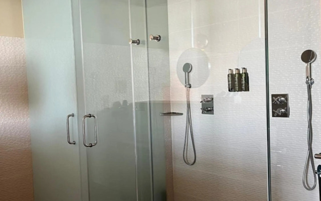 Hotel Tropical Gava Mar