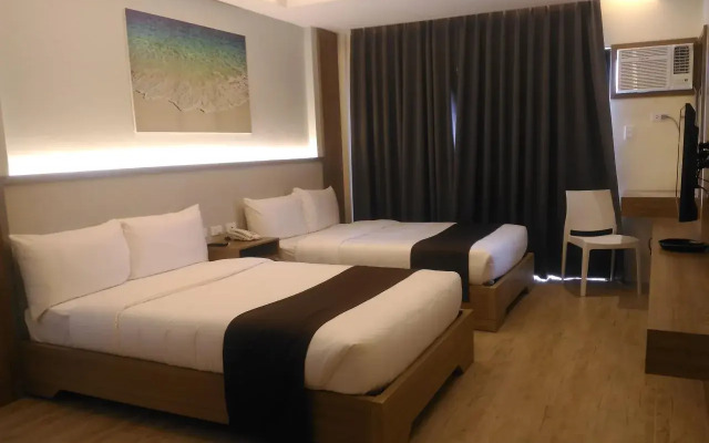 Aquamira Hotel & Resort