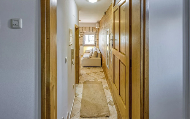 Apartment Jakara 1