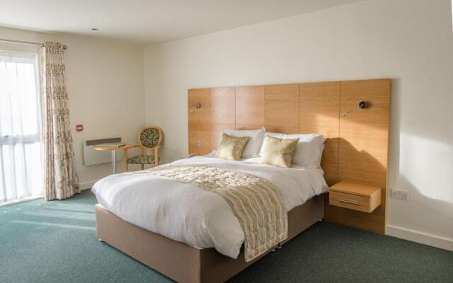 Croyde Bay Hotel or Self Catering