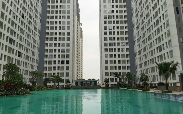 Restful And Homey Studio Apartment M-Town Residence