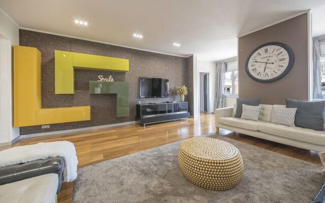 You Stylish City Center 8