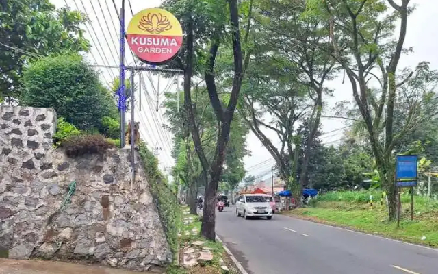 Urbanview Hotel Kusuma Garden Cianjur