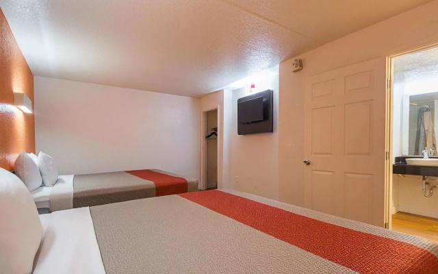 Motel 6 Garland, TX - Northeast Dallas