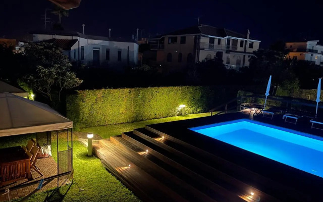 John Sea Suites