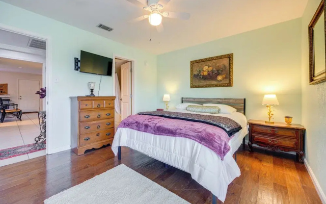 Hill Country Townhome: Close to Parks & Hiking