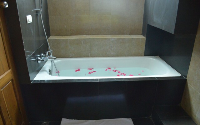 Hotel Pho Sein