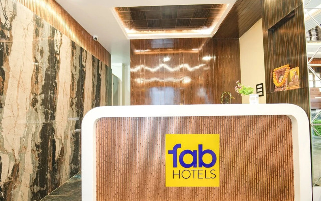FabHotel Royal Chandra