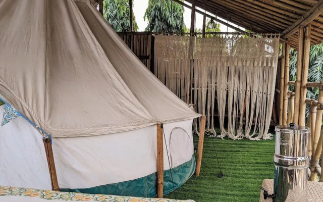 Tuk Tuk Gilhari Noida