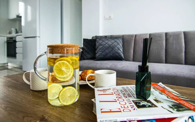 Phaedrus Living: Seaside Executive Flat Harbour 202