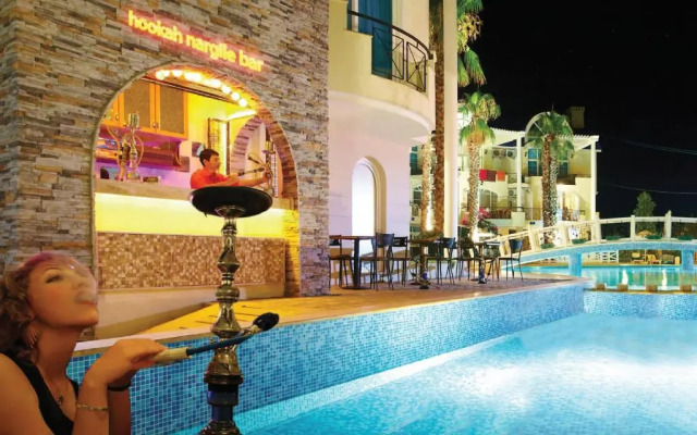 Seahorse Deluxe Hotel