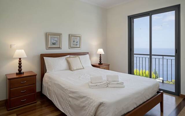 Casa Amaro Mar by Our Madeira