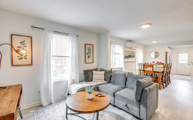 Walk to Campus & Palmer Square: Dtwn Townhome