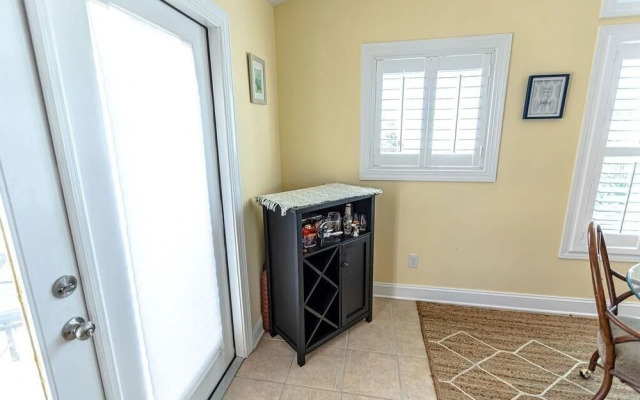 Ramons Roost 5 Bedroom Condo by Redawning