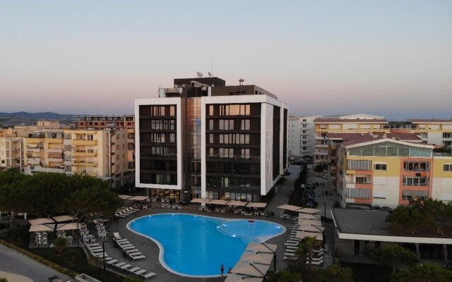 Supreme Hotel & Spa