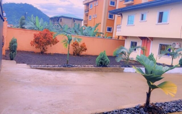 Stunning 3-bedrooms Guesthouse in Limbe Cameroon