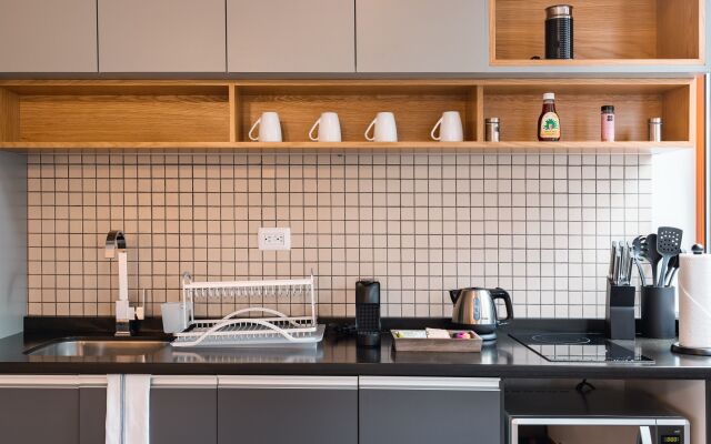 Casai Hip Modern Tech Condo w Rooftop in La Condesa
