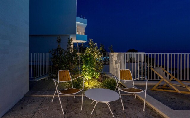 Beautiful Home in Brela With Outdoor Swimming Pool, Wifi and 3 Bedrooms