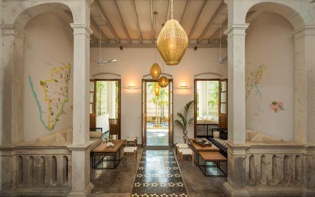 La Villa Hotel