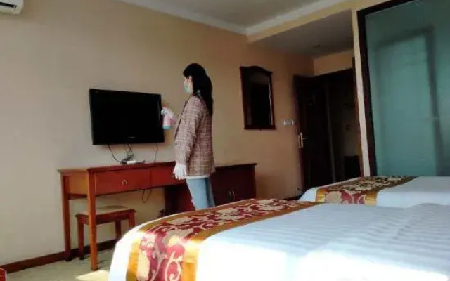 Tianyi Holiday Hotel