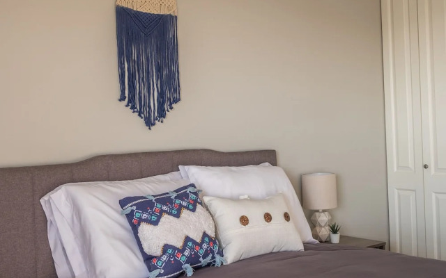 FRONTDESK The Churchill Apts Downtown Minneapolis